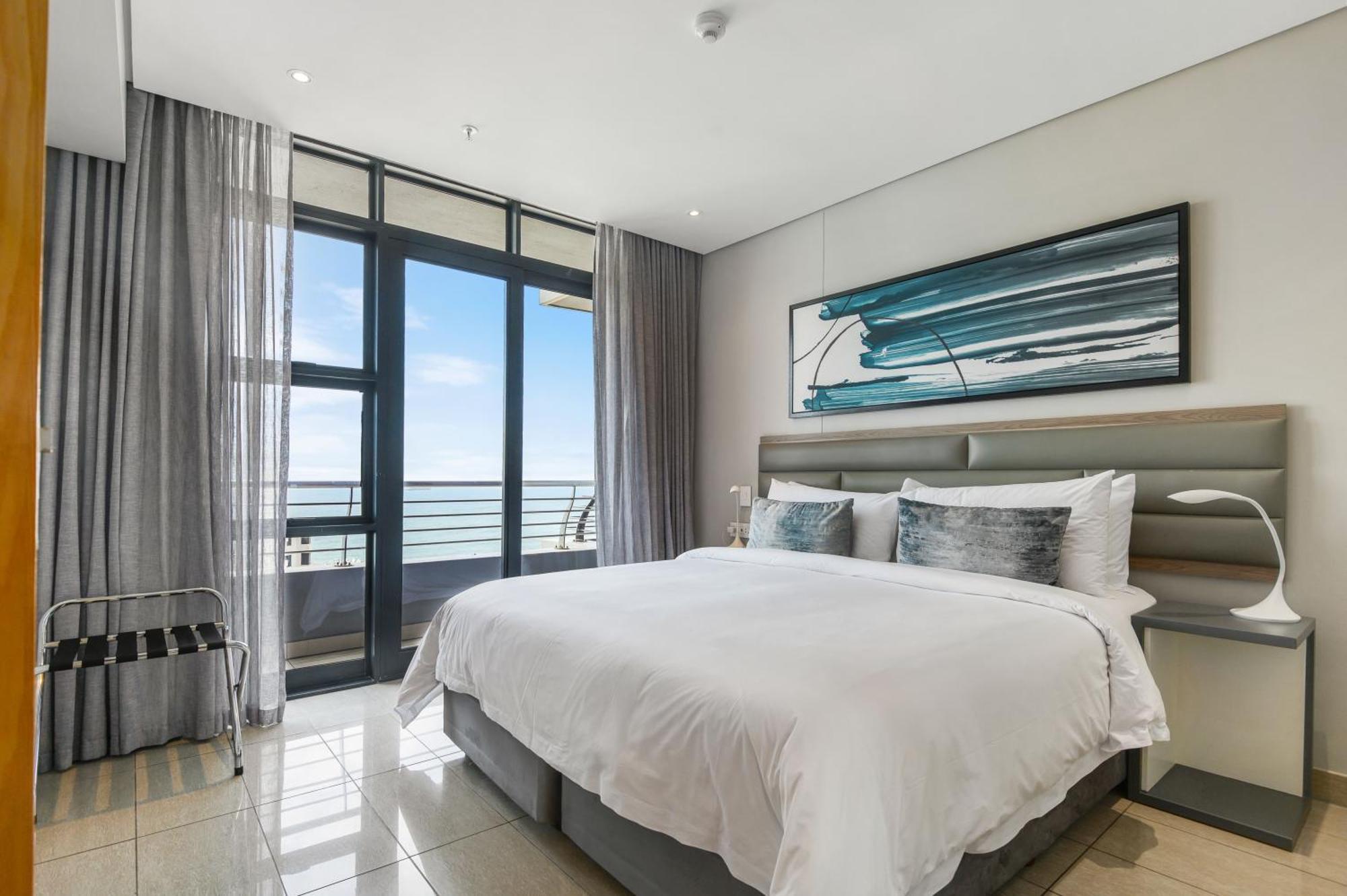 The Capital Pearls Hotel Дурбан Экстерьер фото A bedroom at the hotel
